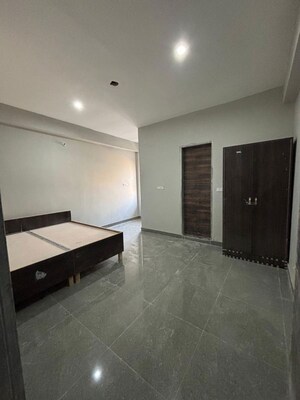 1 RK Builder Floor For Rent in Sector 86