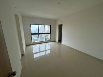 Master Bedroom in 4 BHK Apartment at Rajesh Raj Infinia, Malad West – for Rent