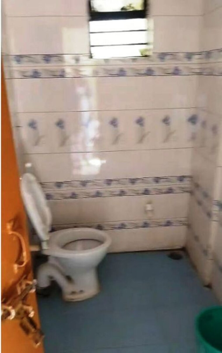 Bathroom, tupudana 2 Bedroom 864 Sq.Ft. Apartment In Tupudana Ranchi 9686324