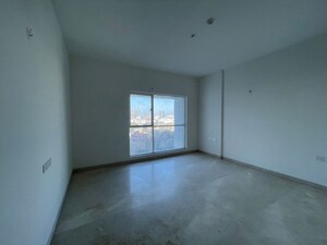 Room in 5 BHK Apartment at Mantri Blossom, Ashok Nagar – for Sale