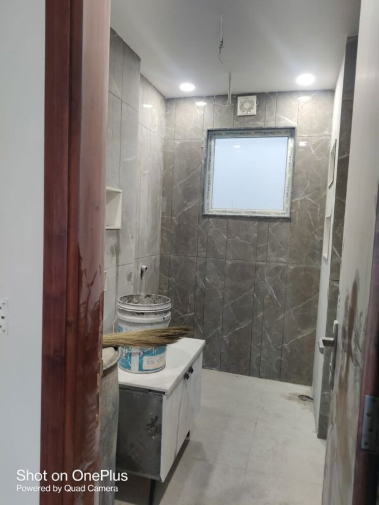 Bathroom, silver-apartments-new-sanghavi 2 Bedroom 900 Sq.Ft. Apartment In New Sanghavi Pune 9687378