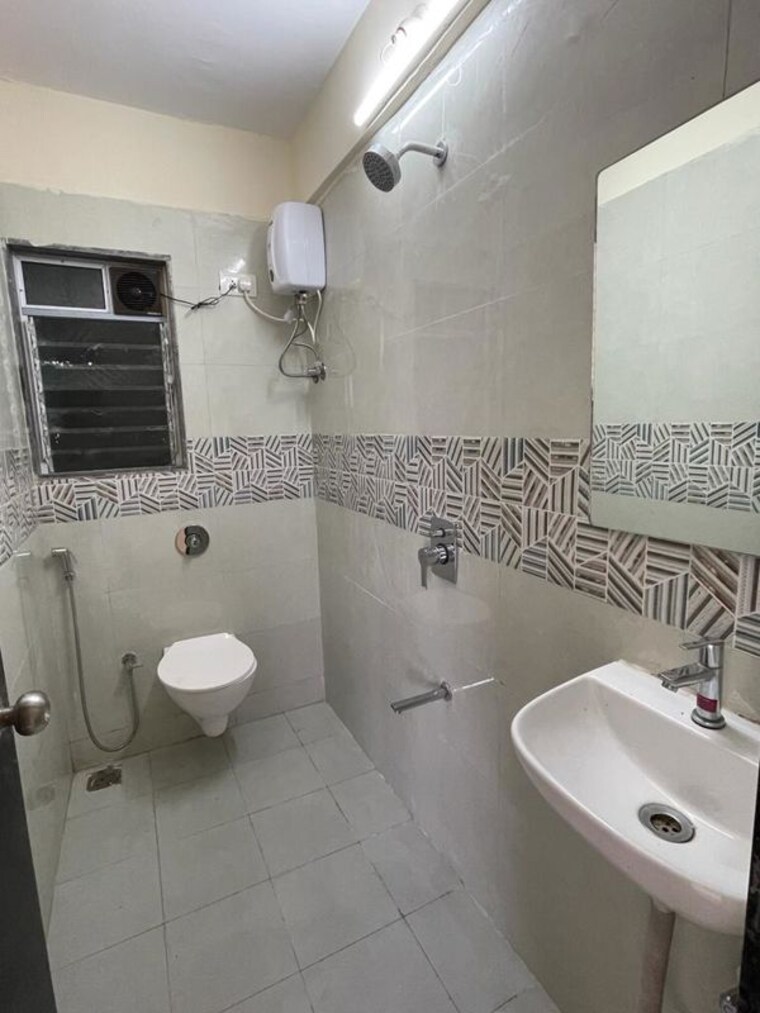 Bathroom, arihant-residency-sion 2 Bedroom 653 Sq.Ft. Apartment In Sion Mumbai 9687594