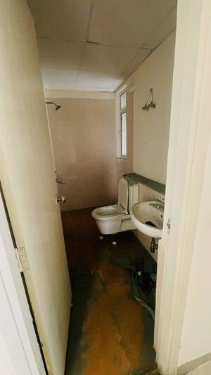 Bathroom in 2 BHK Apartment at Jaypee Greens Kosmos, Sector 134 – for Rent