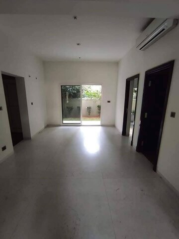 Room in 5 BHK Villa at Sobha International City Phase 1, Sector 109 – for Rent