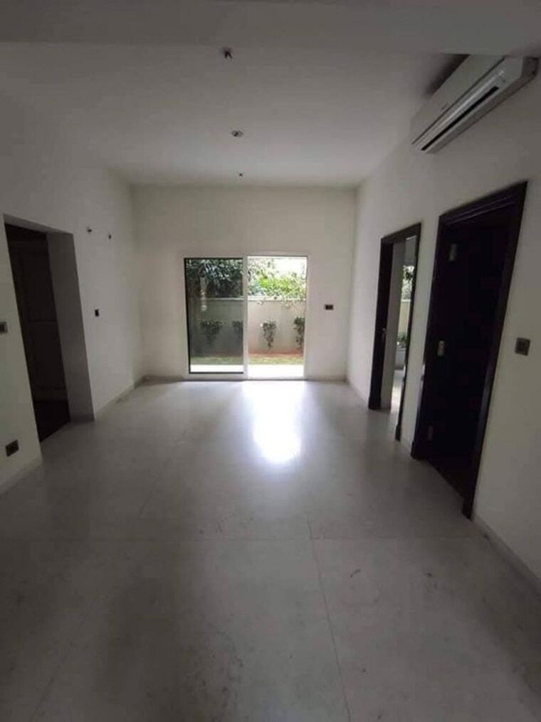 Room, sobha-international-city-phase-1 5 Bedroom 4700 Sq.Ft. Villa In Sector 109 Gurgaon 9687789