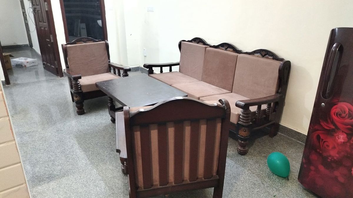 1 BHK Builder Floor For Rent in RWA Residential Society Sector 46