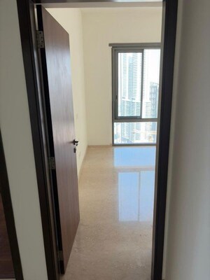 Room in 3 BHK Apartment at Piramal Mahalaxmi, Mahalaxmi – for Rent