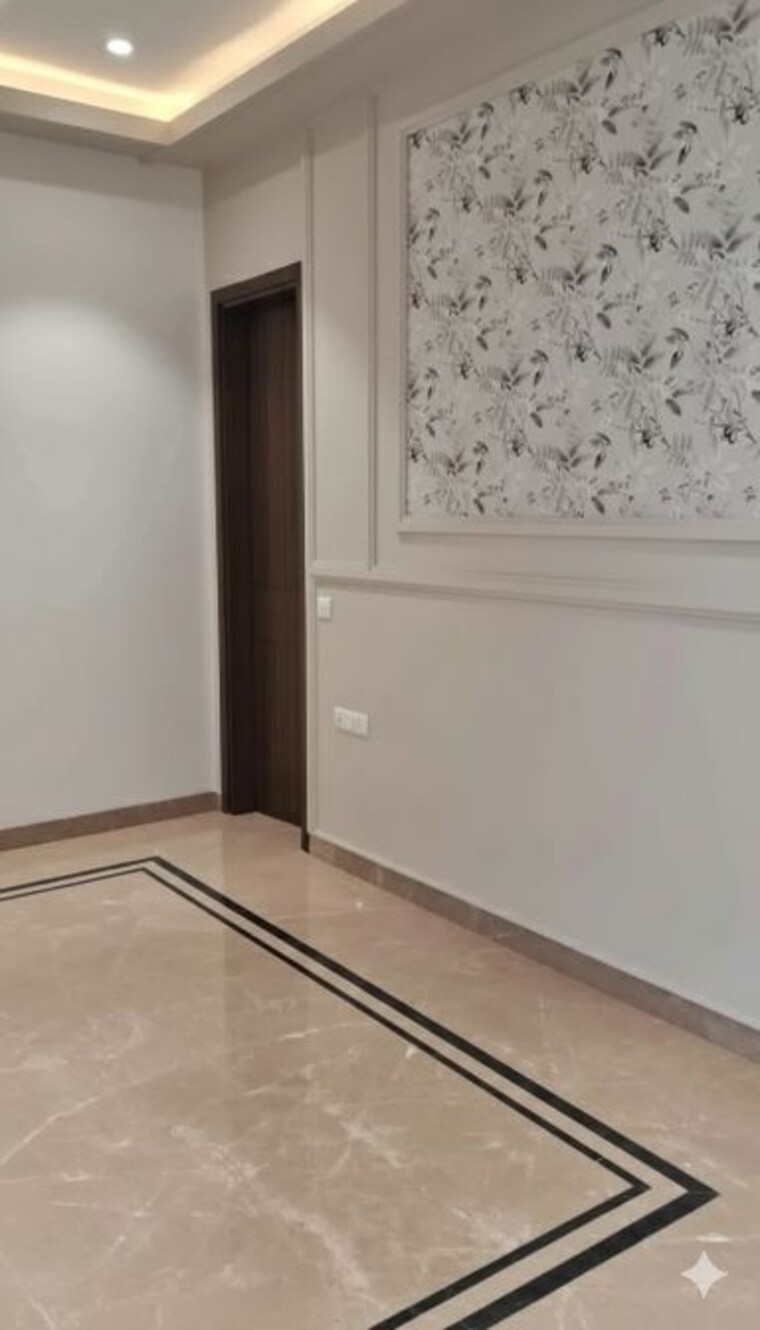 Master Bedroom, kalkaji 3 Bedroom 2000 Sq.Ft. Builder Floor In Kalkaji Delhi 9687958