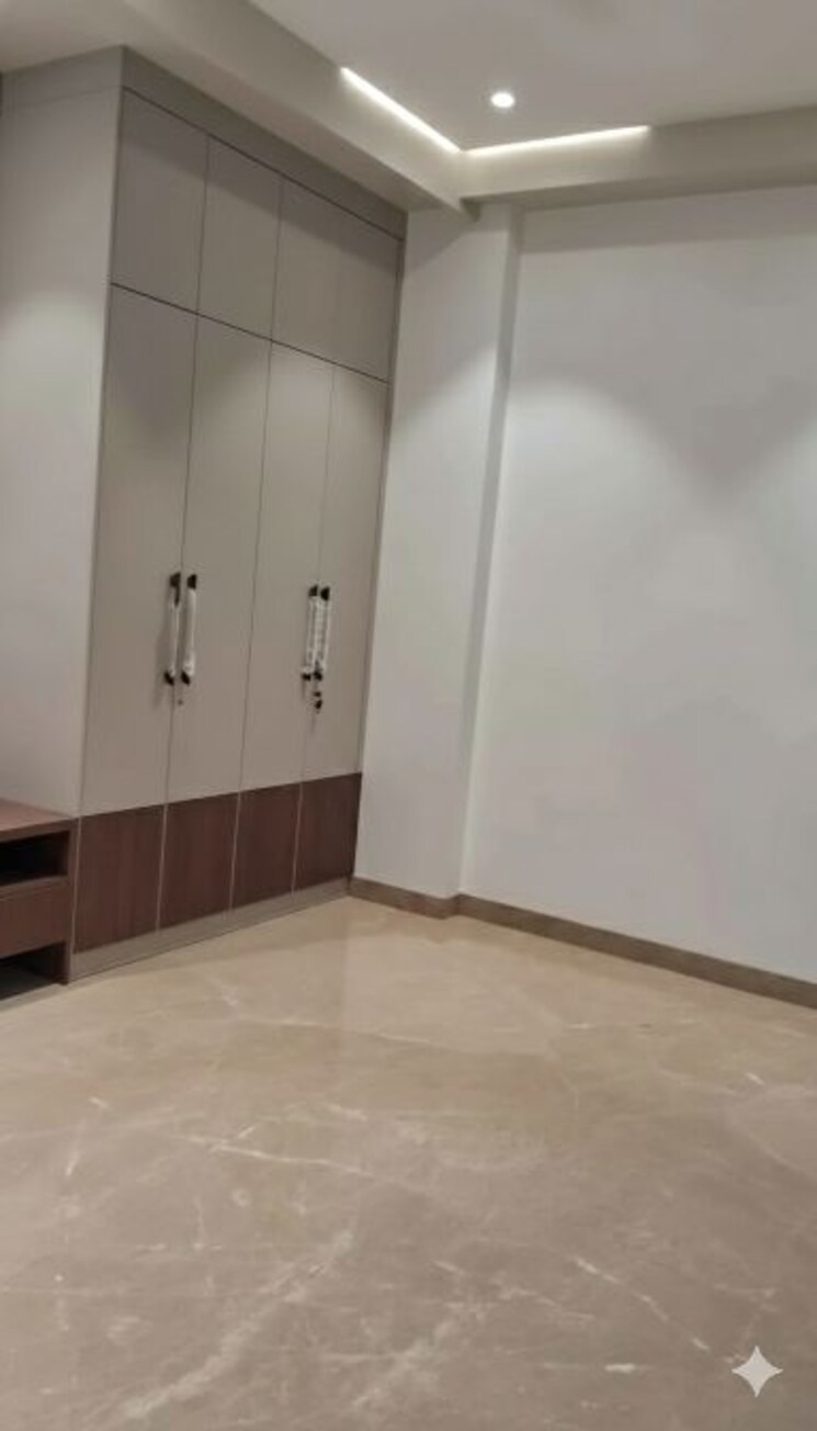 Master Bedroom, kalkaji 3 Bedroom 2000 Sq.Ft. Builder Floor In Kalkaji Delhi 9687958