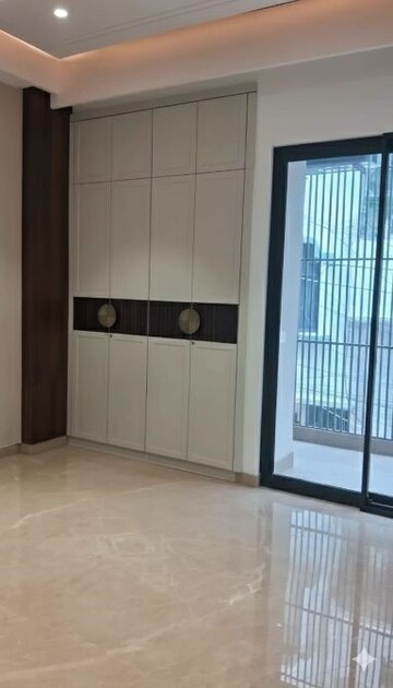 Master Bedroom in 3 BHK Builder Floor at Kalkaji – for Rent
