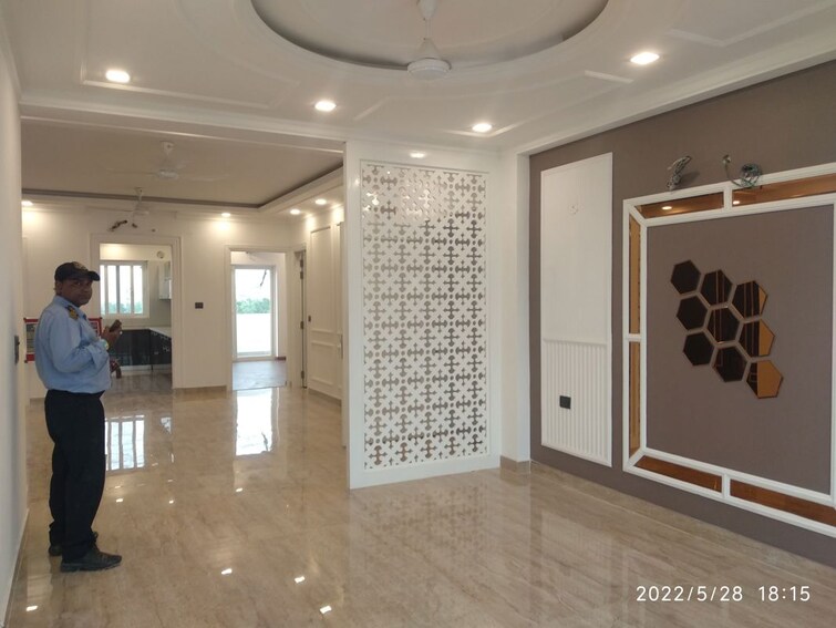  Parking, sector 85 4 Bedroom 2500 Sq.Ft. Builder Floor In Sector 85 Faridabad 9688026