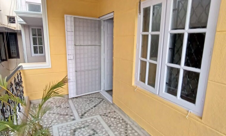 Balcony, hrbr layout 3 Bedroom 2460 Sq.Ft. Independent House In Hrbr Layout Bangalore 9688268