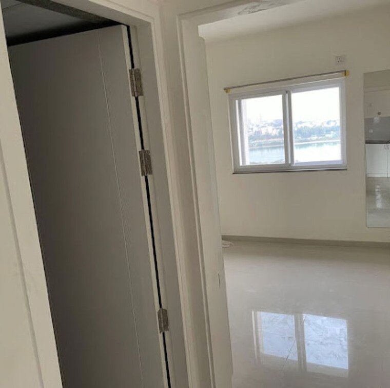 Room, rohan-upavan 1 Bedroom 590 Sq.Ft. Apartment In Byrathi Bangalore 9688368