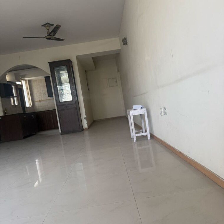 Room, bestech-park-view-residency 3.5 Bedroom 1775 Sq.Ft. Apartment In Sarai Allwardi Gurgaon 9688543