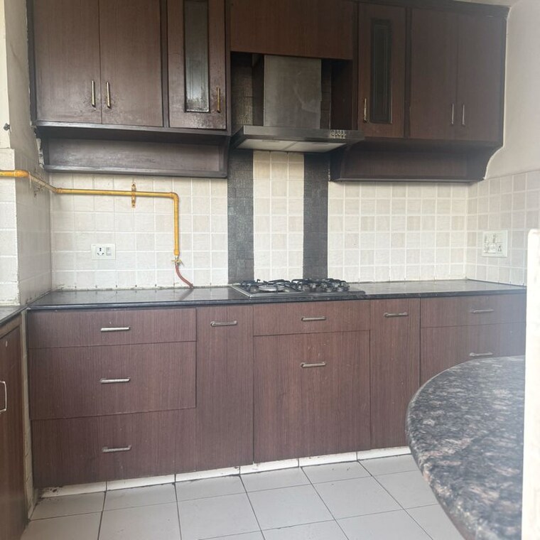 Kitchen, bestech-park-view-residency 3.5 Bedroom 1775 Sq.Ft. Apartment In Sarai Allwardi Gurgaon 9688543