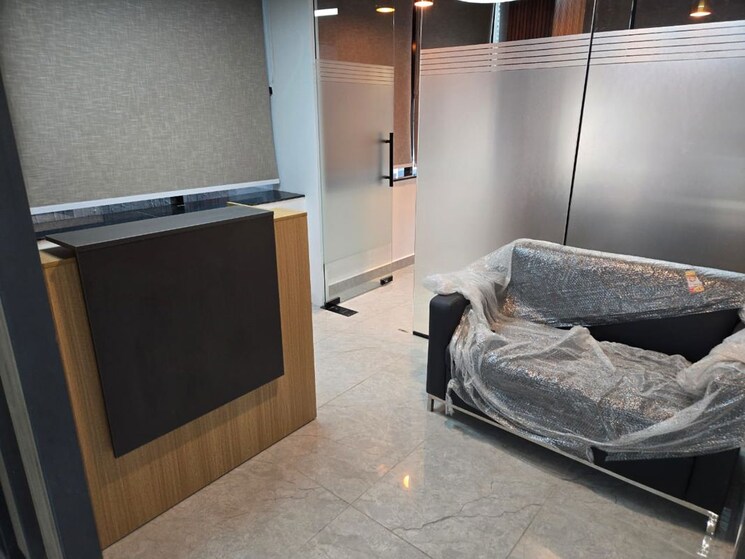 Bedroom, sector 18 Commercial Office Space 500 Sq.Ft. In Sector 18 Noida 9688663