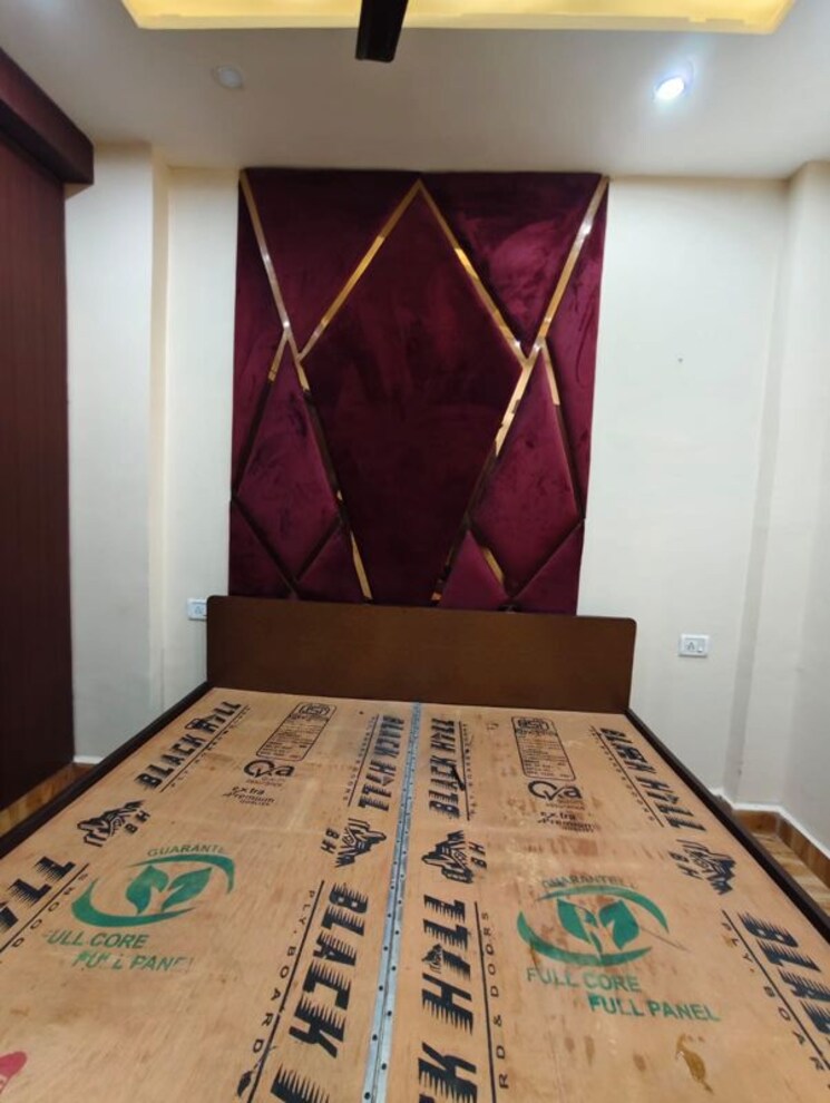 Room, dwarka mor 1 Bedroom 405 Sq.Ft. Builder Floor In Dwarka Mor Delhi 9688660