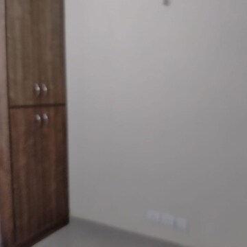 Room in 2.5 BHK Apartment at Today Ridge Residency, Sector 135 – for Rent