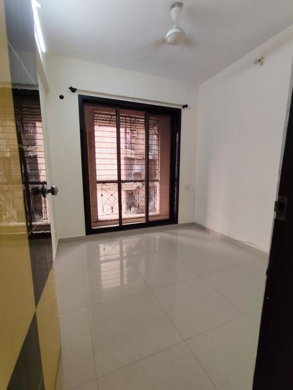 2 BHK + Pooja Room Apartment For Rent in Nisarg Hyde Park