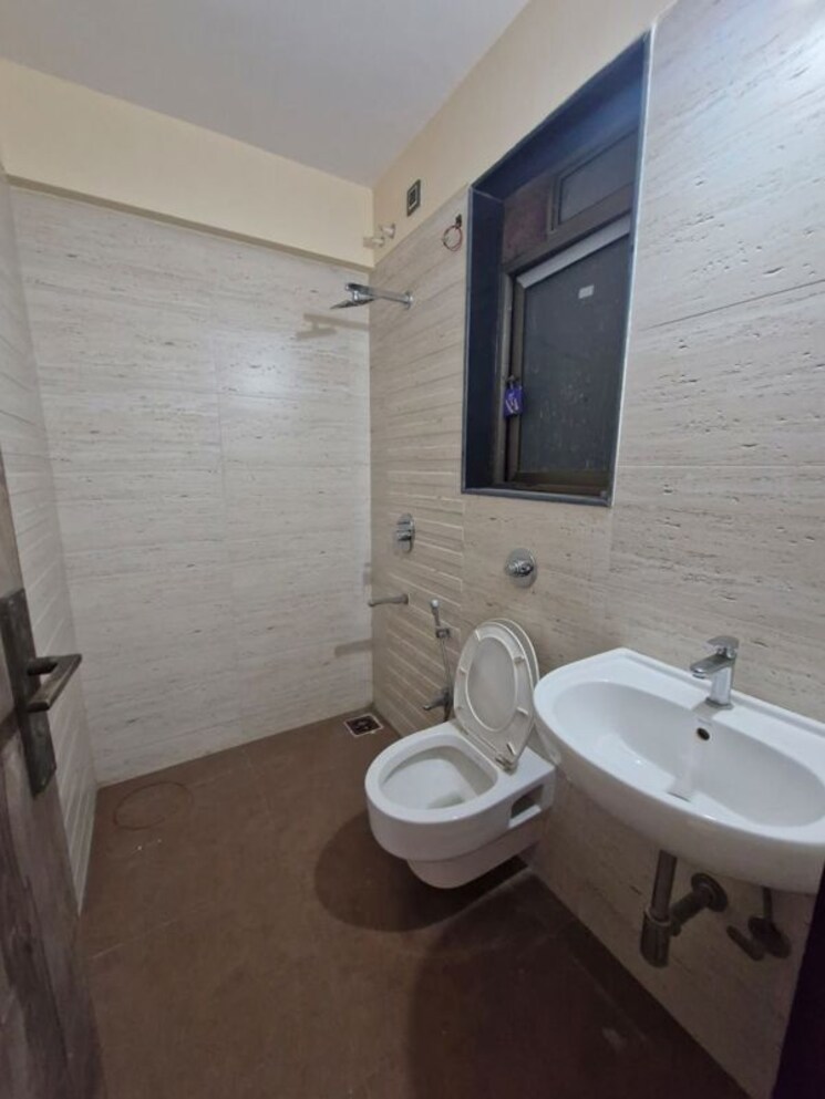 Bathroom, shiv-shakti-tower-28 1 Bedroom 436 Sq.Ft. Apartment In Malad East Mumbai 9689133