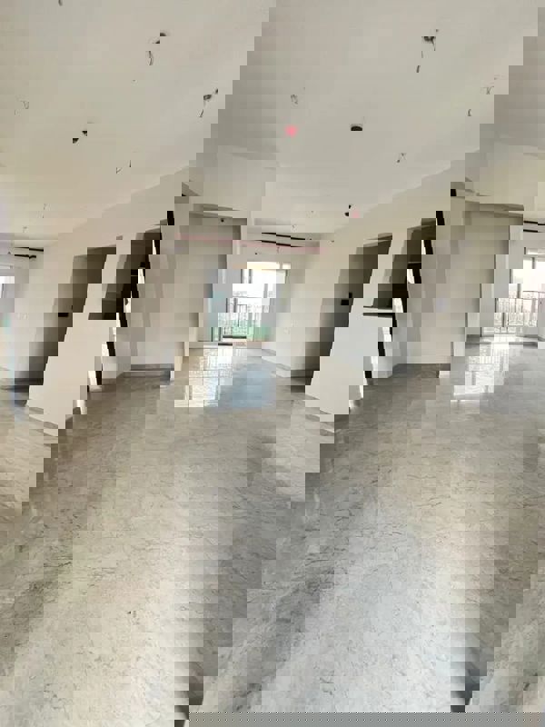 3.5 BHK 1800 Sq.Ft. Apartment in K Raheja Reserve