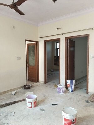 Room in 2 BHK Builder Floor at Ashoka Enclave Faridabad, Sector 34 – for Rent