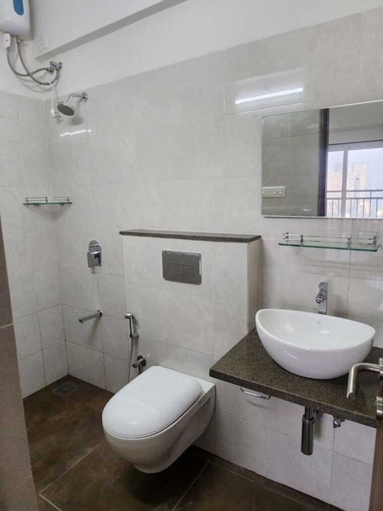 Bathroom, shapoorji-pallonji-bkc-28 2 Bedroom 639 Sq.Ft. Apartment In Bandra East Mumbai 9689448