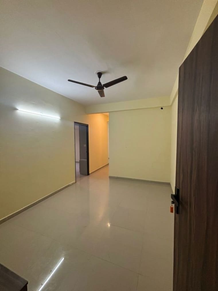 Room, pyramid-pride 2 Bedroom 698 Sq.Ft. Apartment In Sector 76 Gurgaon 9689718