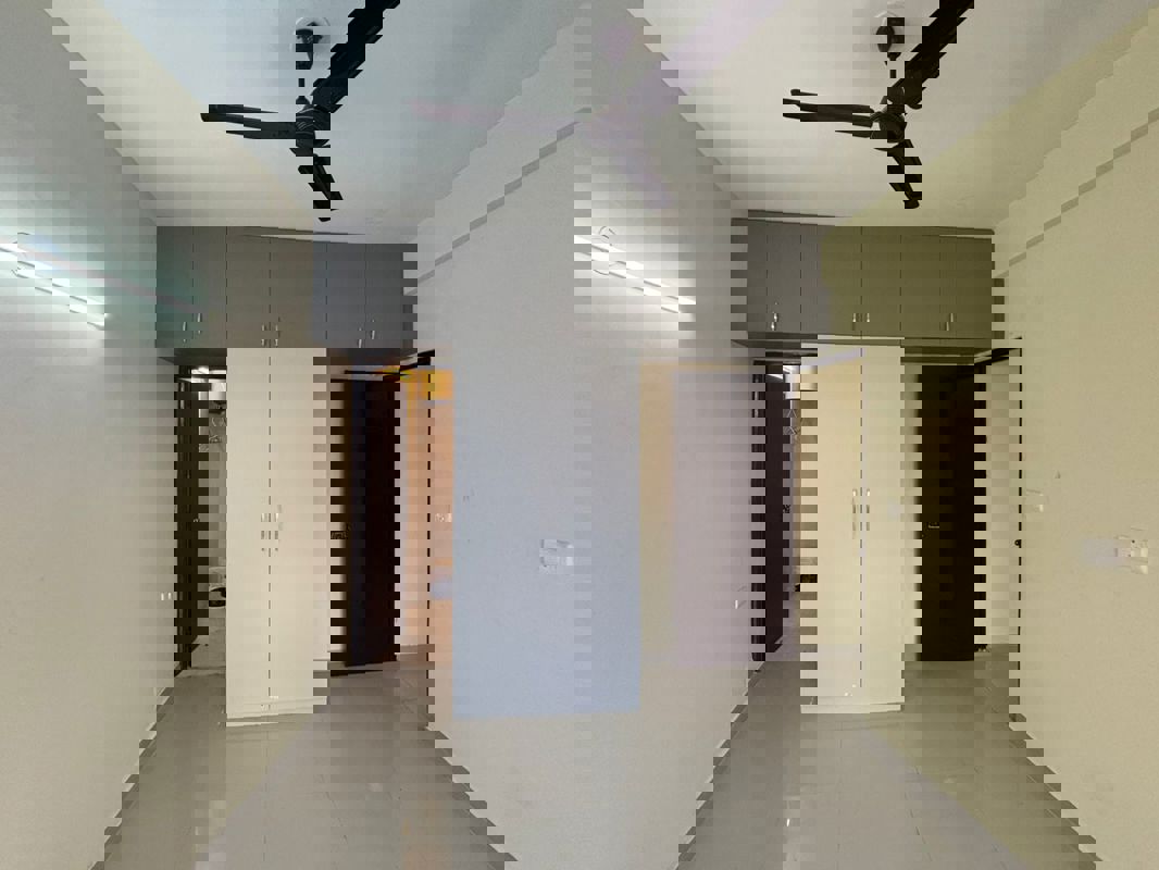 2 BHK Apartment For Rent in Pyramid Pride