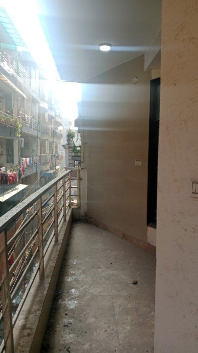 Balcony, chattarpur 3 Bedroom 990 Sq.Ft. Builder Floor In Chattarpur Delhi 9689717