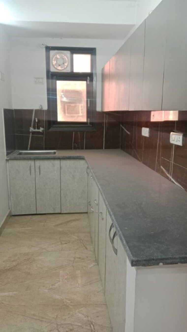 Kitchen, chattarpur 3 Bedroom 990 Sq.Ft. Builder Floor In Chattarpur Delhi 9689717