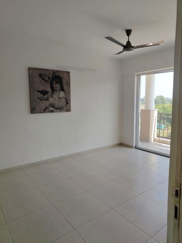 Room in 3 BHK Apartment at Sushma Valencia, International Airport Road – for Rent