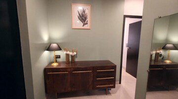 Furnished Amenities in 2 BHK Apartment at Bandra West – for Rent