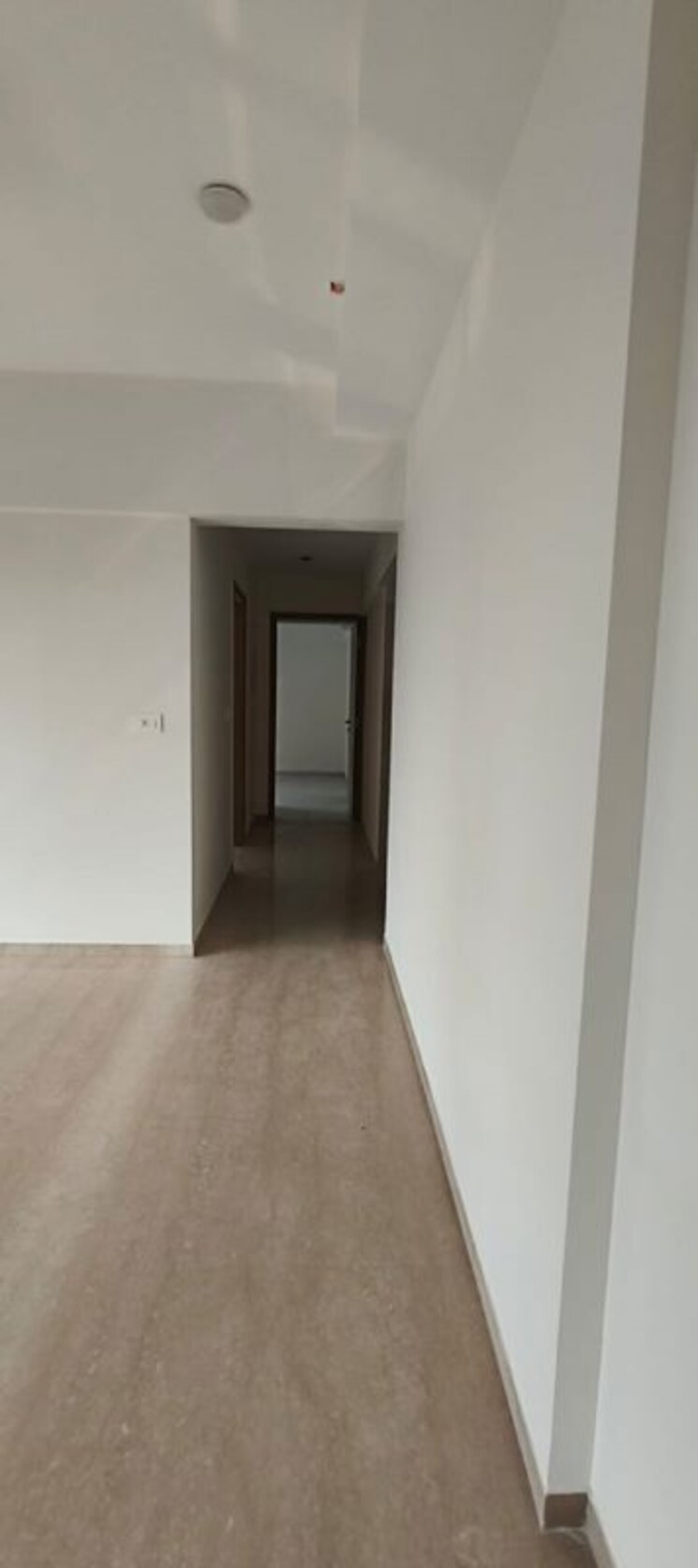 Room, bandra west 2 Bedroom 700 Sq.Ft. Apartment In Bandra West Mumbai 9683869