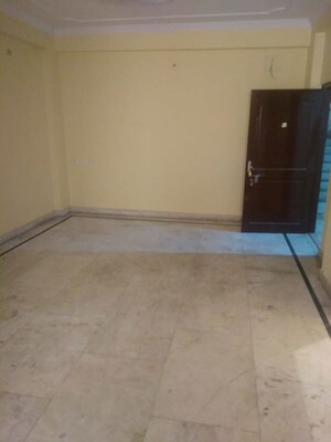 Room in 3 BHK Independent House at Sunderpur – for Rent