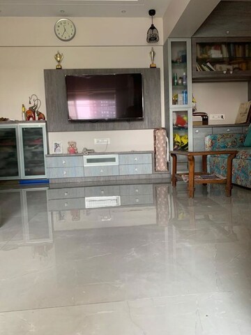 Parking in 2 BHK Apartment at Jay Anand CHS, Chunabhatti – for Rent