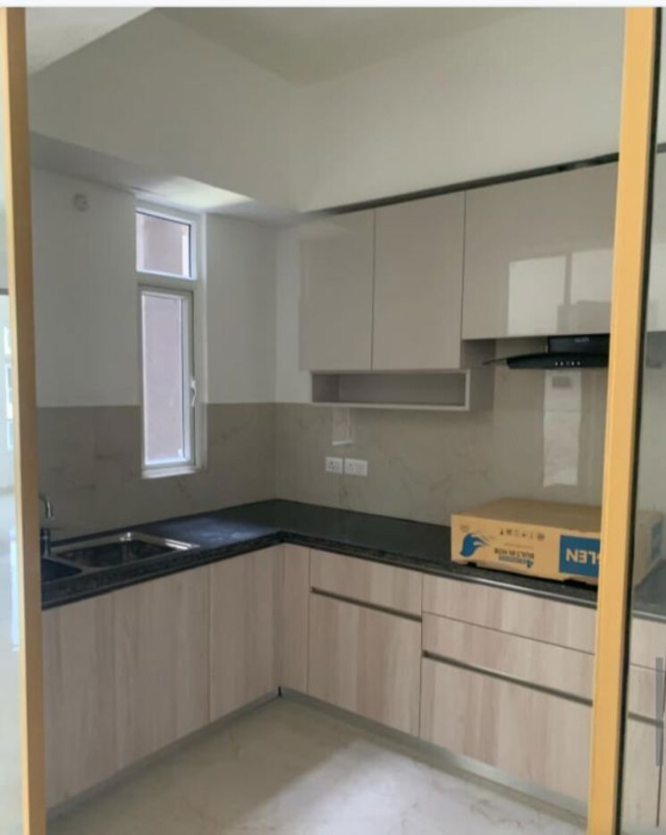 Kitchen, smart-world-orchard 3 Bedroom 1630 Sq.Ft. Apartment In Sector 61 Gurgaon 9689956