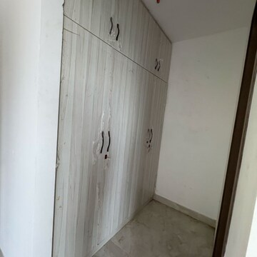 Building Lobby in 4 BHK Apartment at Shalimar One World Belvedere Court 3, Malesemau – for Rent