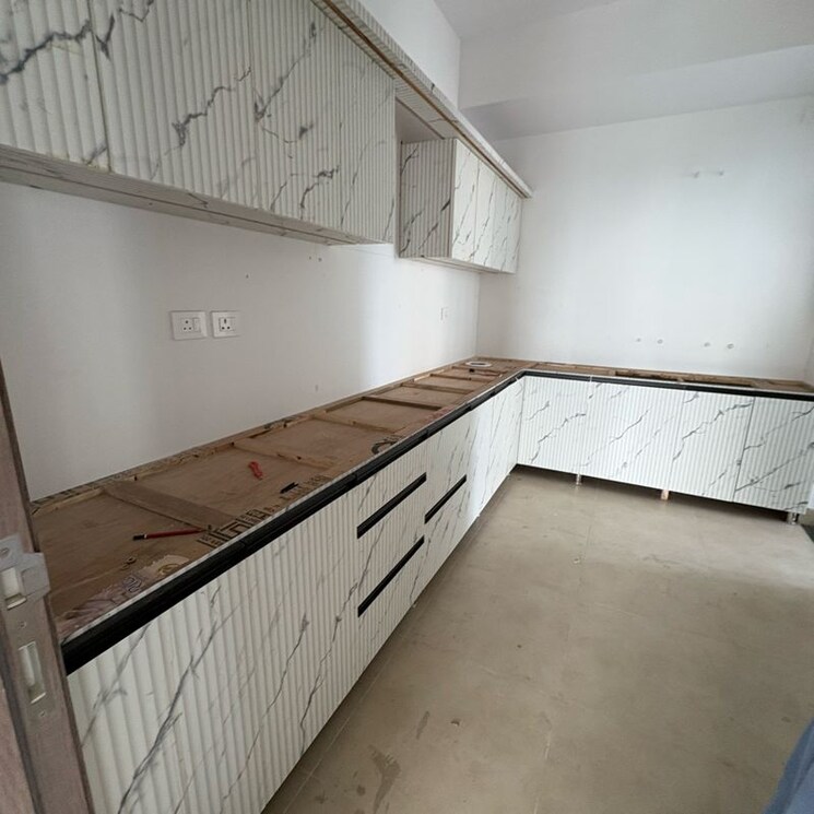 Balcony, shalimar-one-world-belvedere-court-3 4 Bedroom 2639 Sq.Ft. Apartment In Malesemau Lucknow 8991109