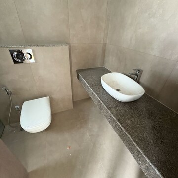 Bathroom in 4 BHK Apartment at Shalimar One World Belvedere Court 3, Malesemau – for Rent