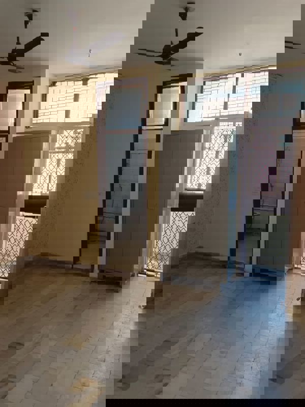 2 BHK Builder Floor For Rent in Lajpat Nagar 4