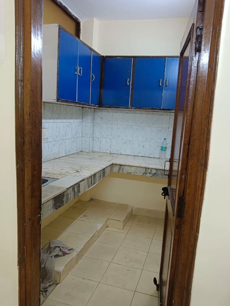 Bathroom, lajpat nagar 4 2 Bedroom 1021 Sq.Ft. Builder Floor In Lajpat Nagar 4 Delhi 9690221