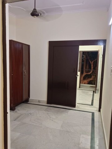 1 BHK Builder Floor For Rent in Lajpat Nagar 4