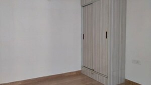 Room in 2 BHK Apartment at Tulip Lemon, Sector 70 – for Rent