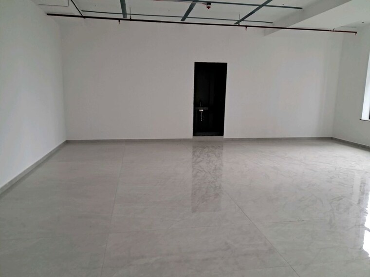 Room, dnk-square Commercial Office Space 1230 Sq.Ft. In Viman Nagar Pune 9690302