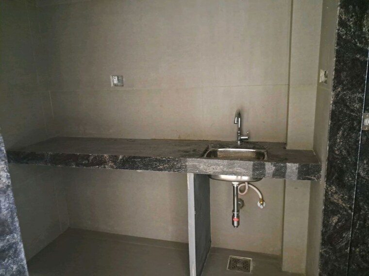 Bathroom, dnk-square Commercial Office Space 1230 Sq.Ft. In Viman Nagar Pune 9690302