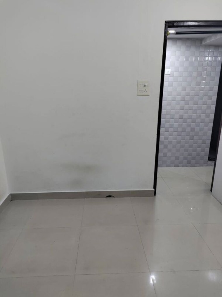Room, mahalaxmi-chs-worli 1 Bedroom 350 Sq.Ft. Apartment In Worli Mumbai 9690334