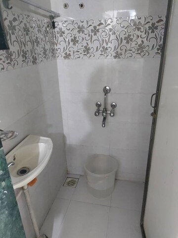1 BHK Apartment For Rent in Mahalaxmi CHS Worli, Worli