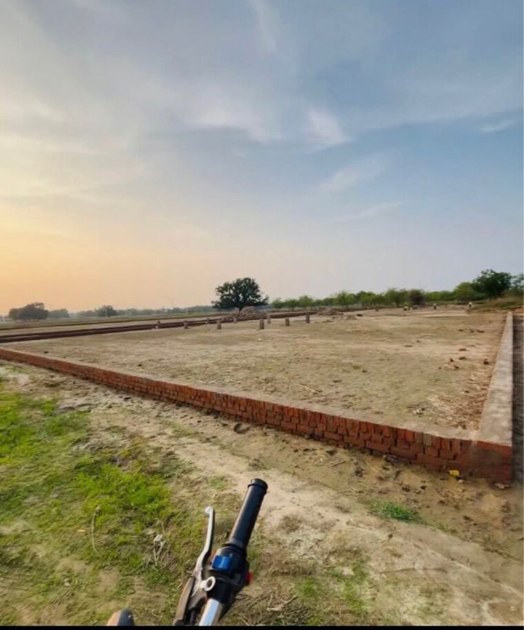 undefined, bamrauli airport area  200 Sq.Yd. Plot In Bamrauli Airport Area Allahabad 9690339