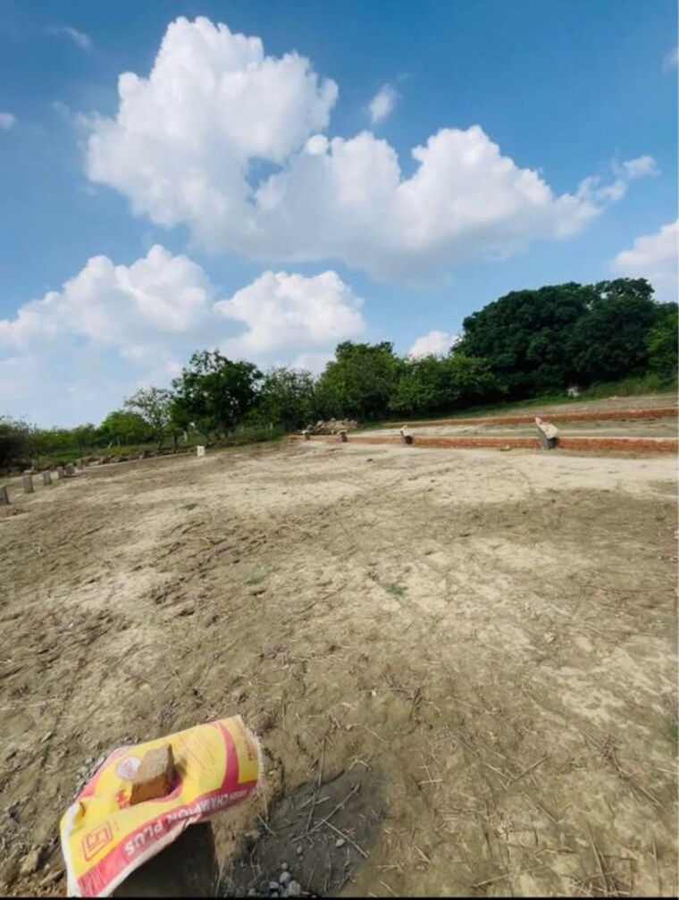 undefined, bamrauli airport area  200 Sq.Yd. Plot In Bamrauli Airport Area Allahabad 9690339